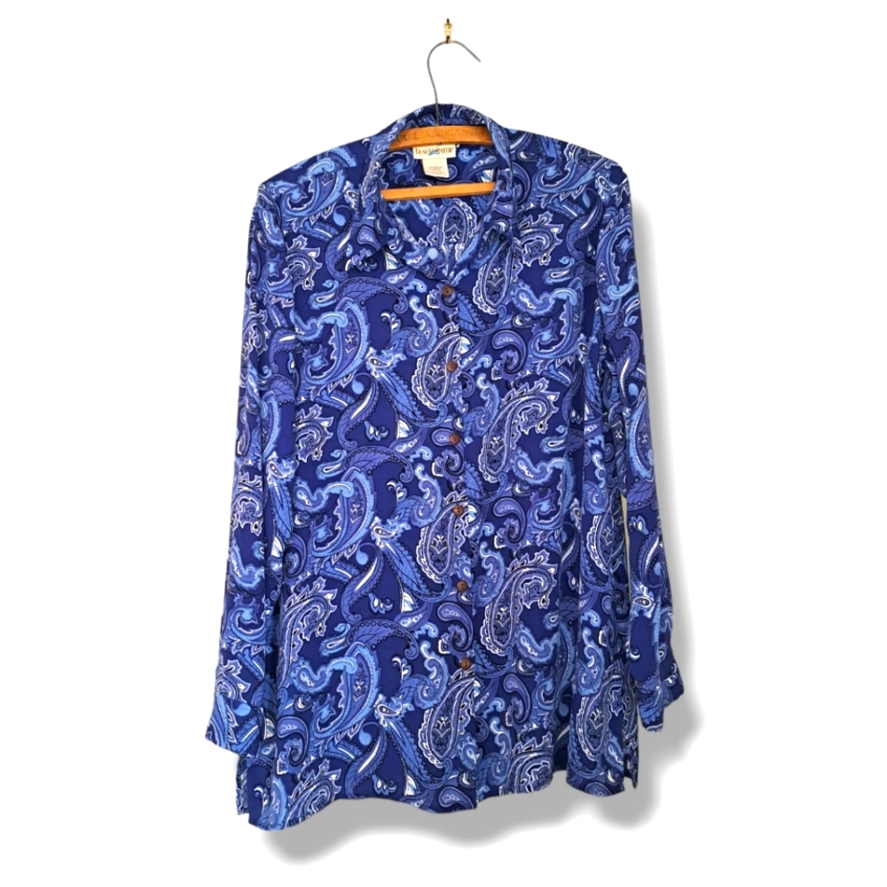 Travel Smith Blouse Womens Size Large in Blue Paisley.